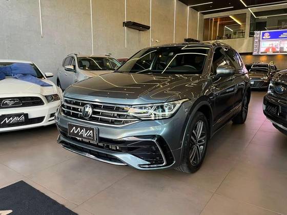 VOLKSWAGEN TIGUAN 2.0 300 TSI GASOLINA ALLSPACE R-LINE AUTOMÁTICO VOLKSWAGEN TIGUAN 2.0 300 TSI GASOLINA ALLSPACE R-LINE AUTOMÁTICO